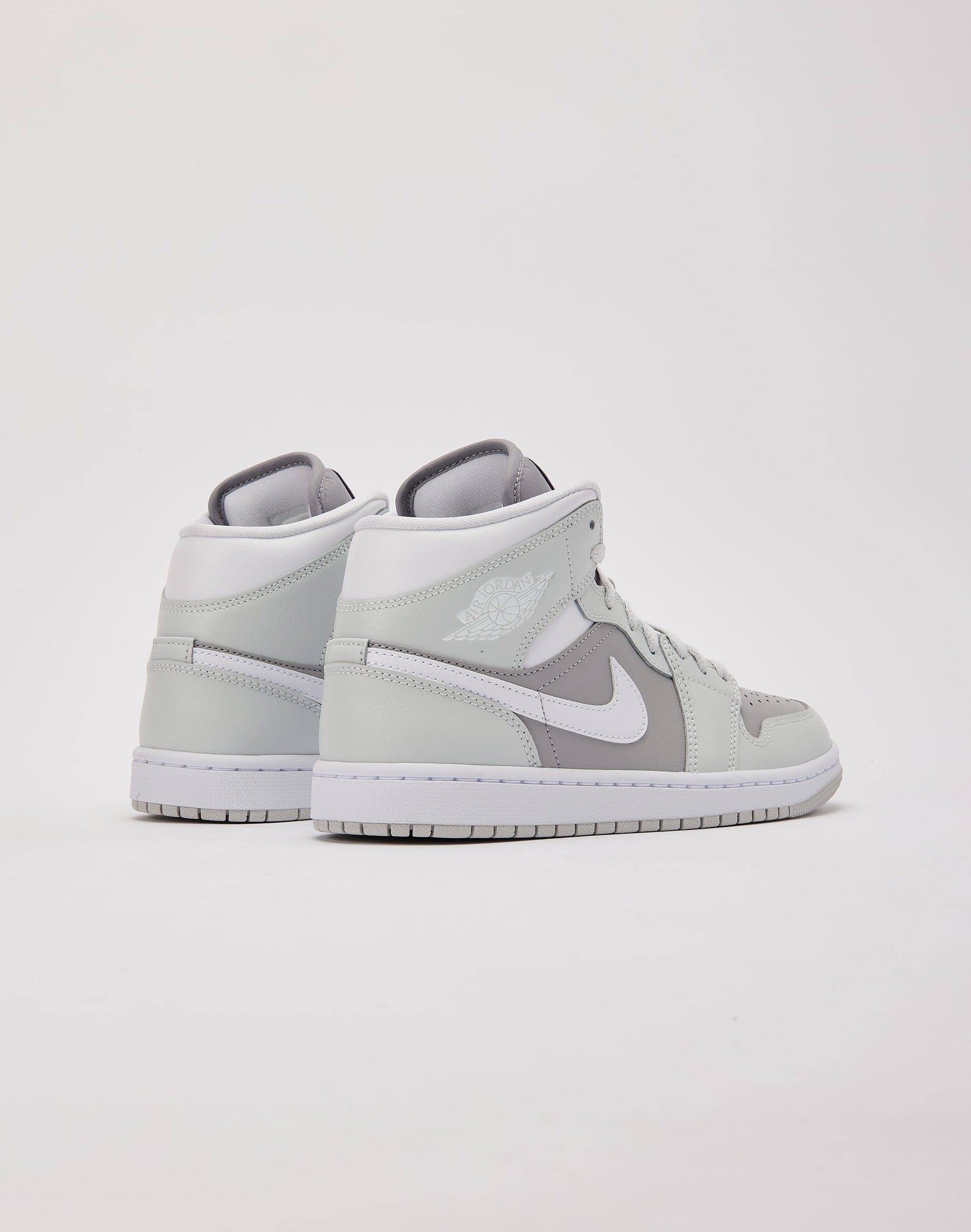 Air  1 Mid