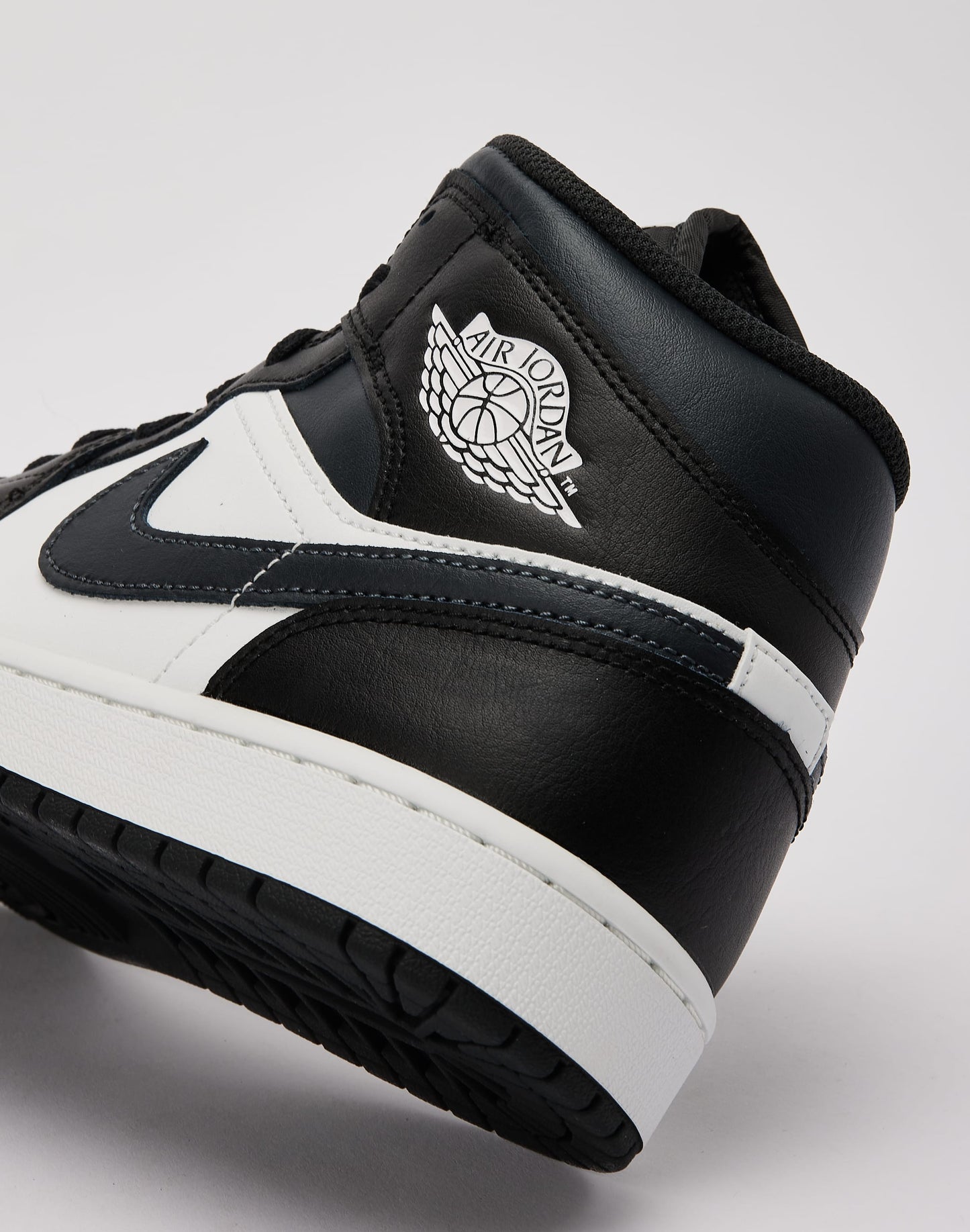 Air  1 Mid